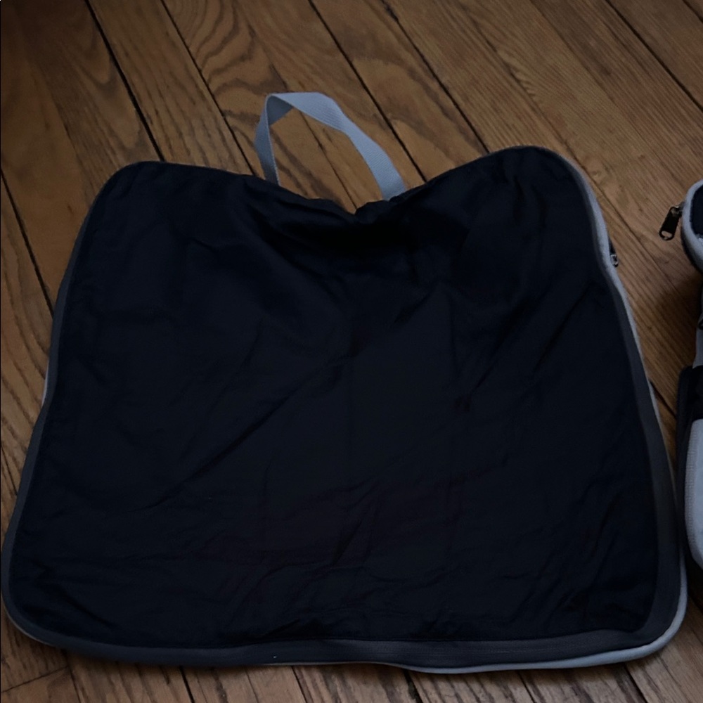 GONEX Black and Gray Travel Bag Set - Picture 9 of 9